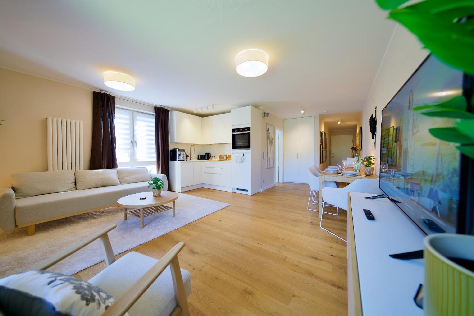 Edler Wohnraum Schwanenteich-Oase Mit Balkon, Kaffeevollautomat, Lift & Parkplatz Apartment Zwickau Exterior photo